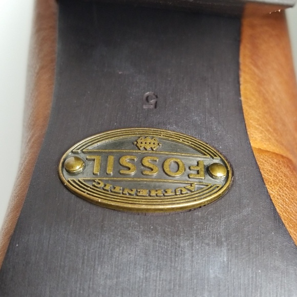 Fossil Brown Leather Pump - Picture 6 of 7